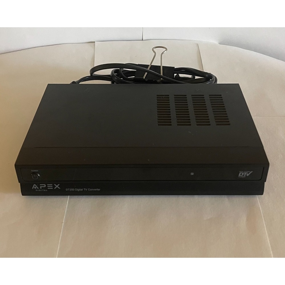 Digital TV Converter Box: Apex DT250, Perfect Condition With Cords, No Remote!